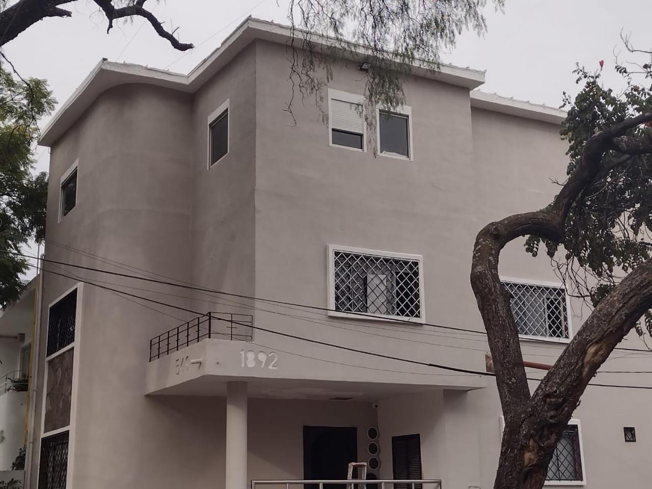 Vidrio Suites Col Americana Guadalajara Exterior photo