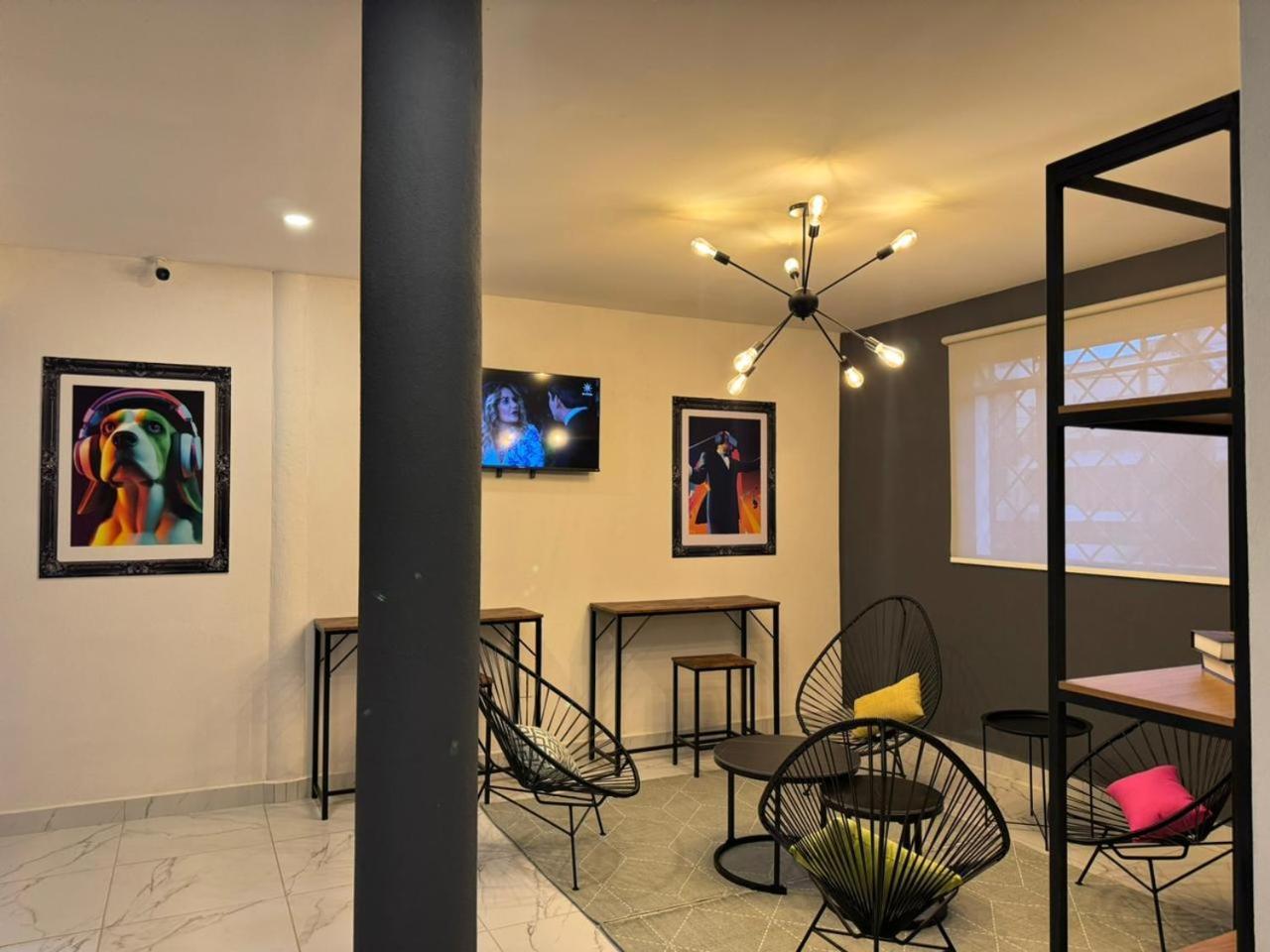 Vidrio Suites Col Americana Guadalajara Exterior photo
